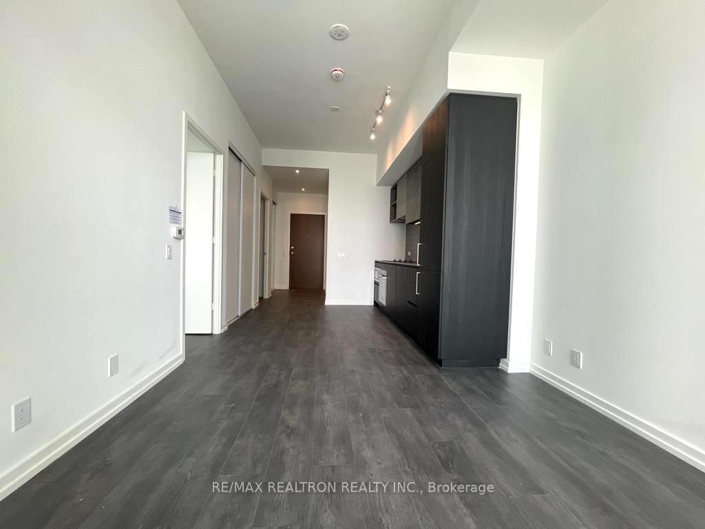 7890 Jane St, unit 2905 for rent