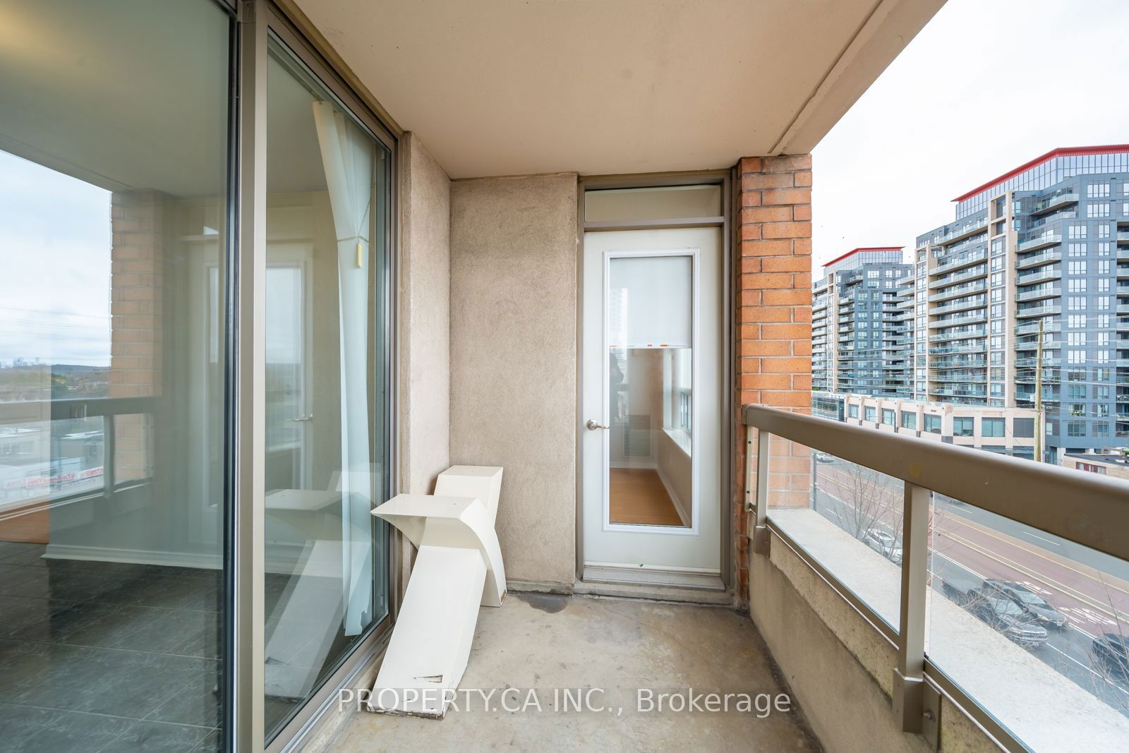 9 Northern Heights Dr, unit 612 for rent