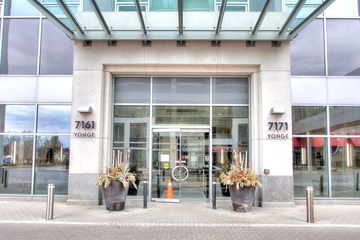 7161 Yonge St, unit 735 for rent