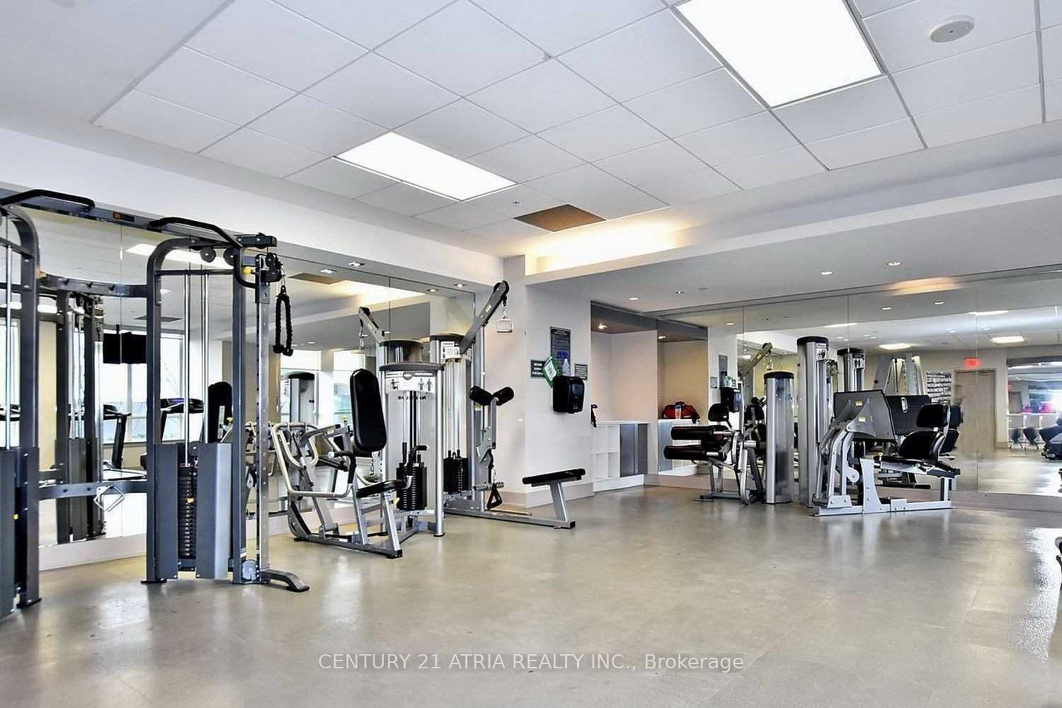 7161 Yonge St, unit 735 for rent