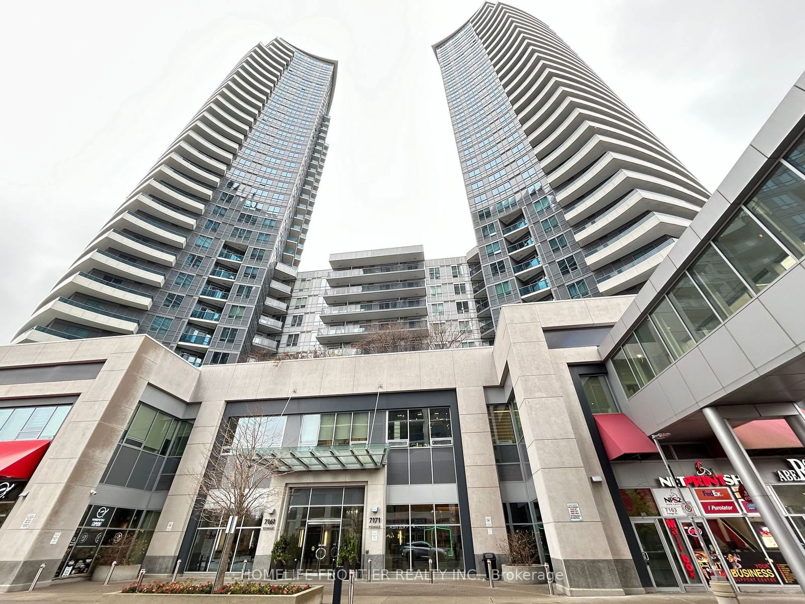 7171 Yonge St, unit 803 for sale