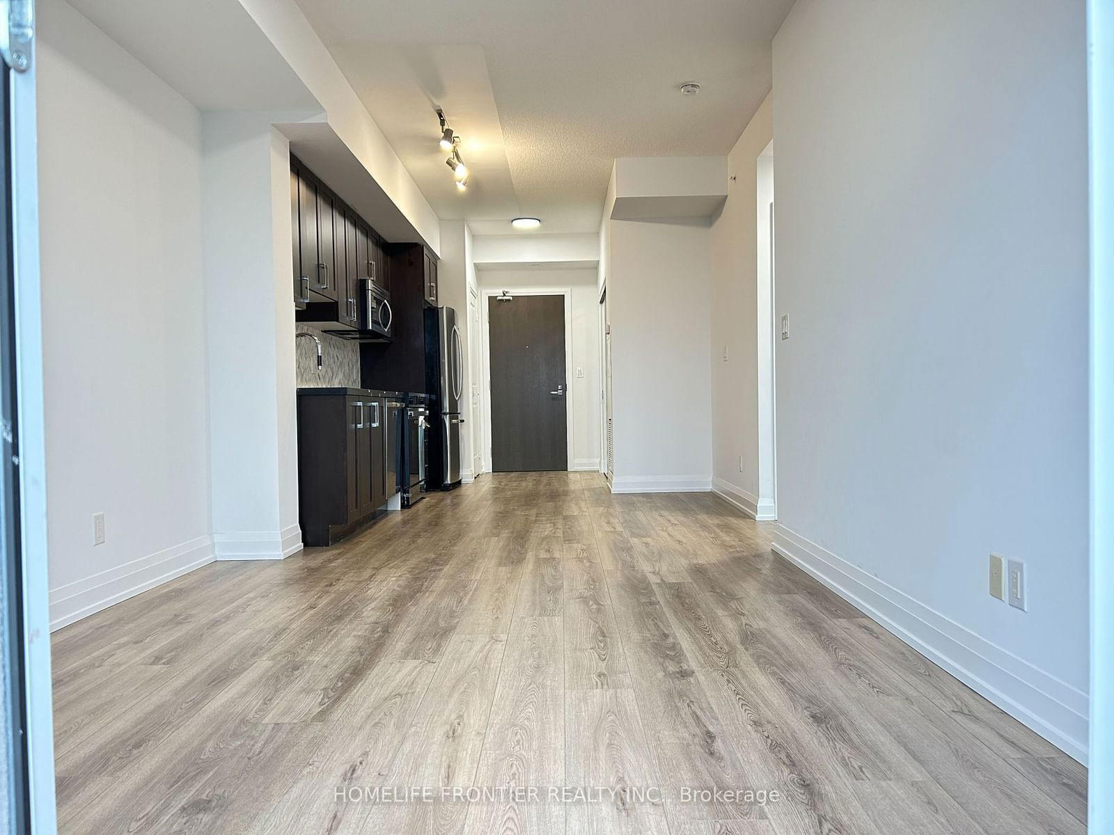 7171 Yonge St, unit 803 for sale