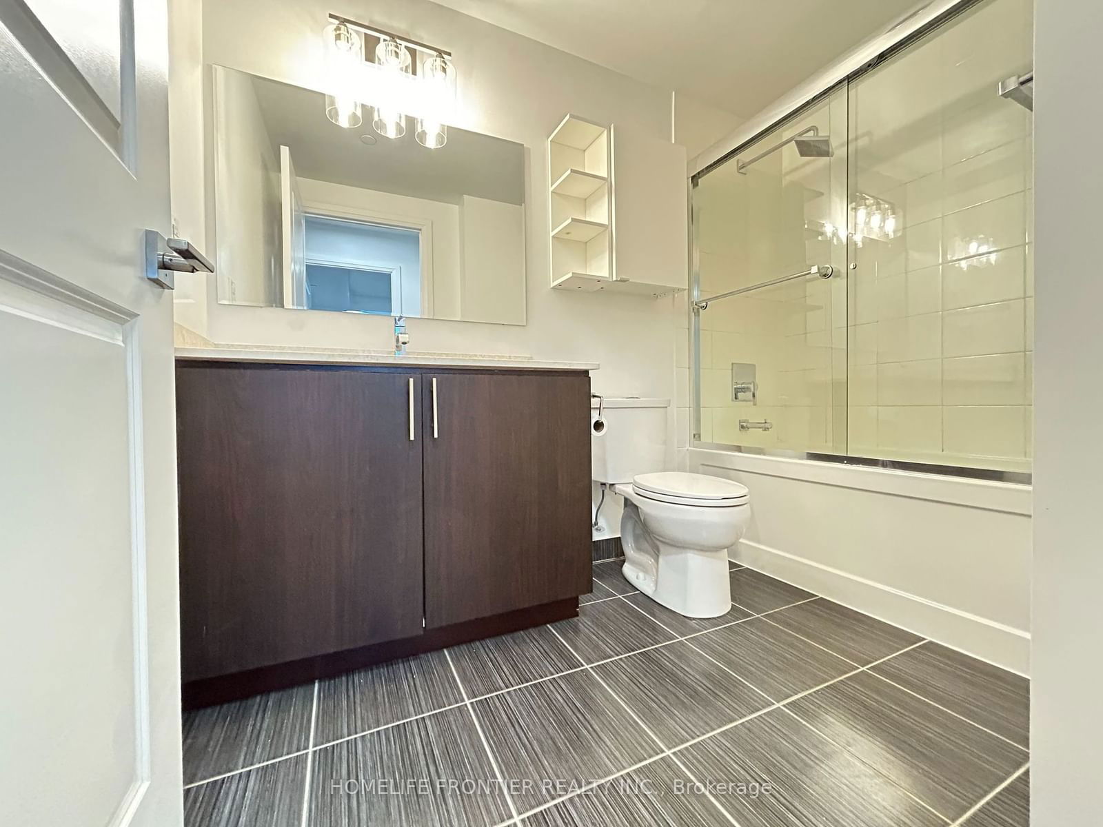 7171 Yonge St, unit 803 for sale