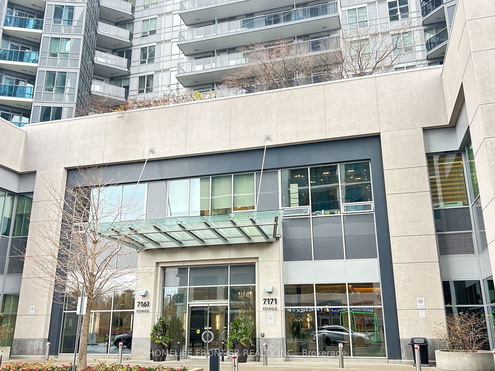 7171 Yonge St, unit 803 for sale