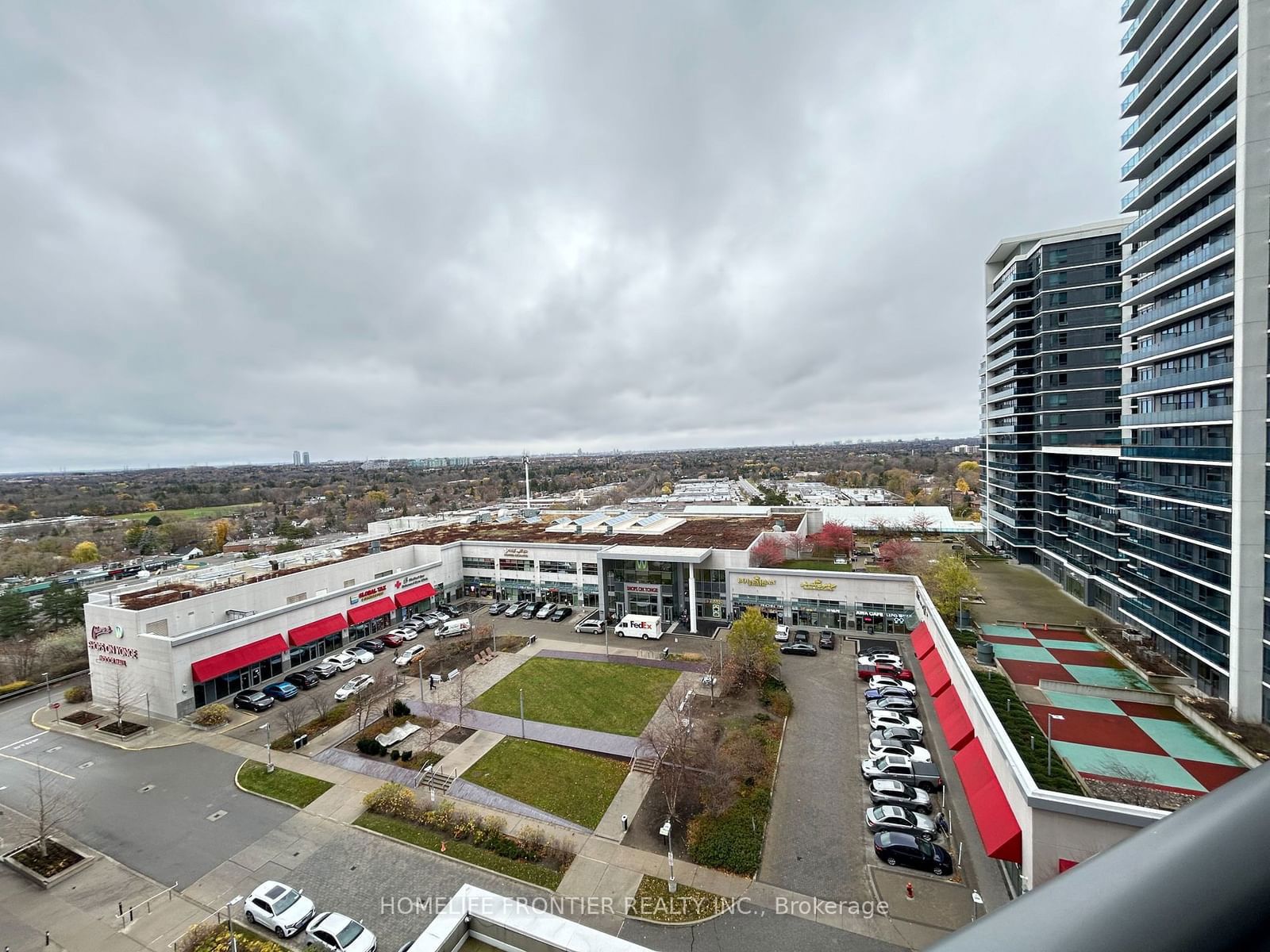 7171 Yonge St, unit 803 for sale