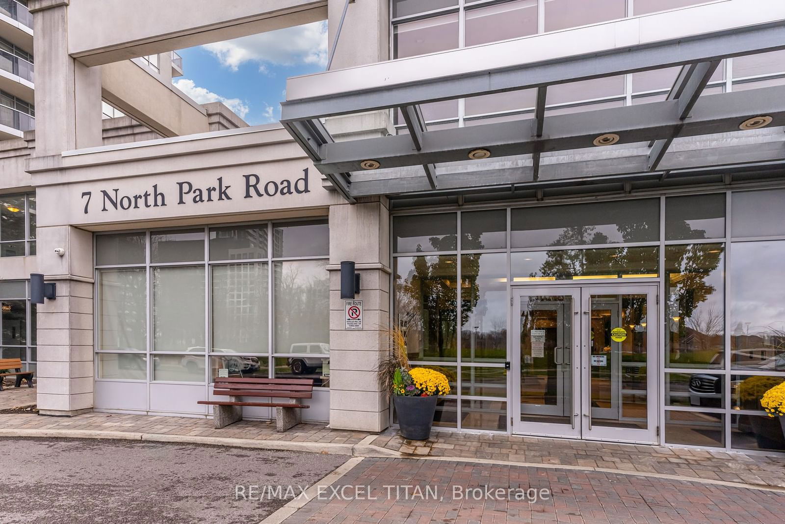 7 North Park Rd, unit 908 for rent