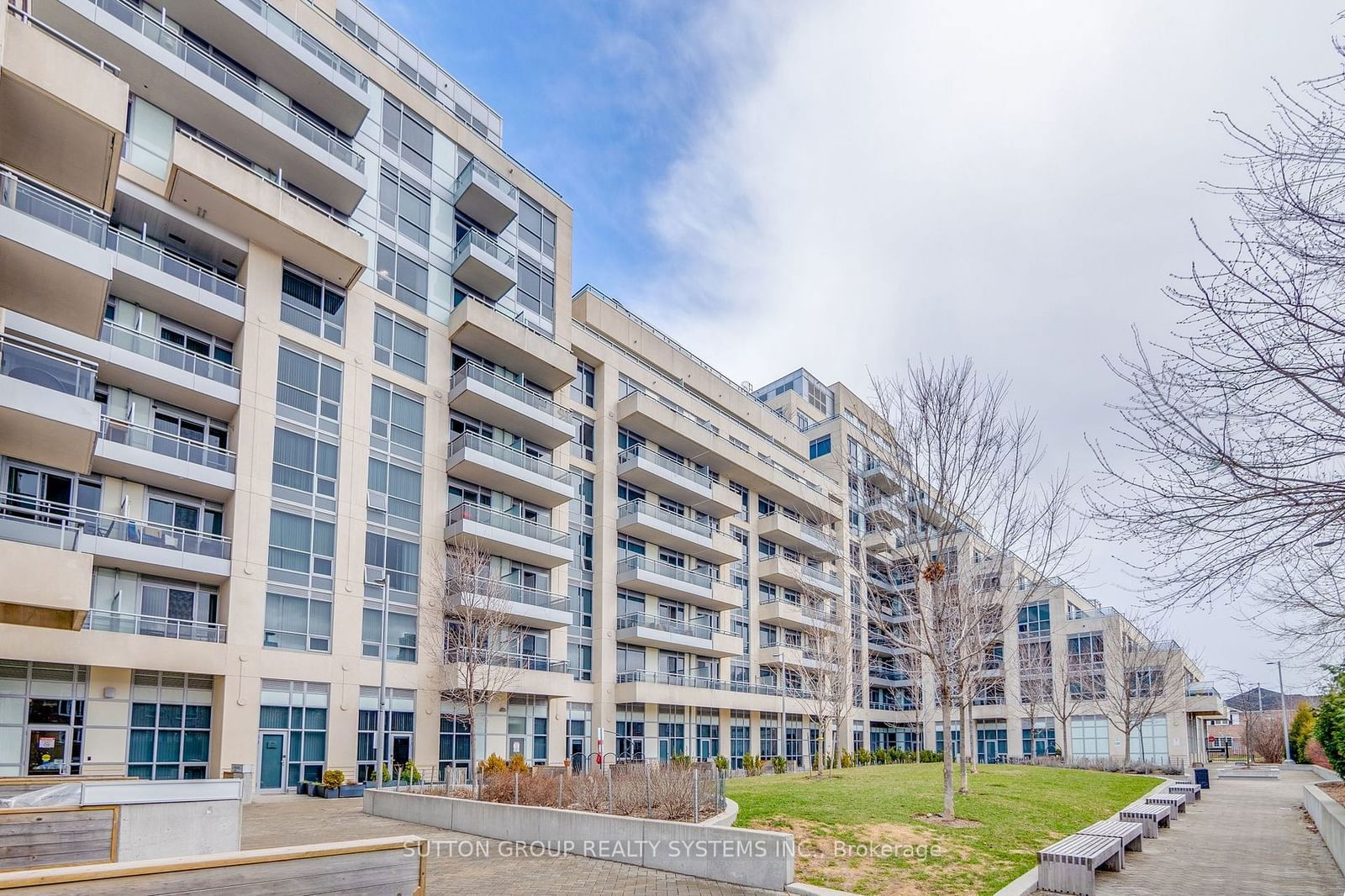 9191 Yonge St, unit Sw-105 for rent