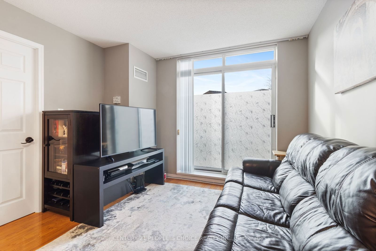 51 Baffin Crt, unit 110 for sale