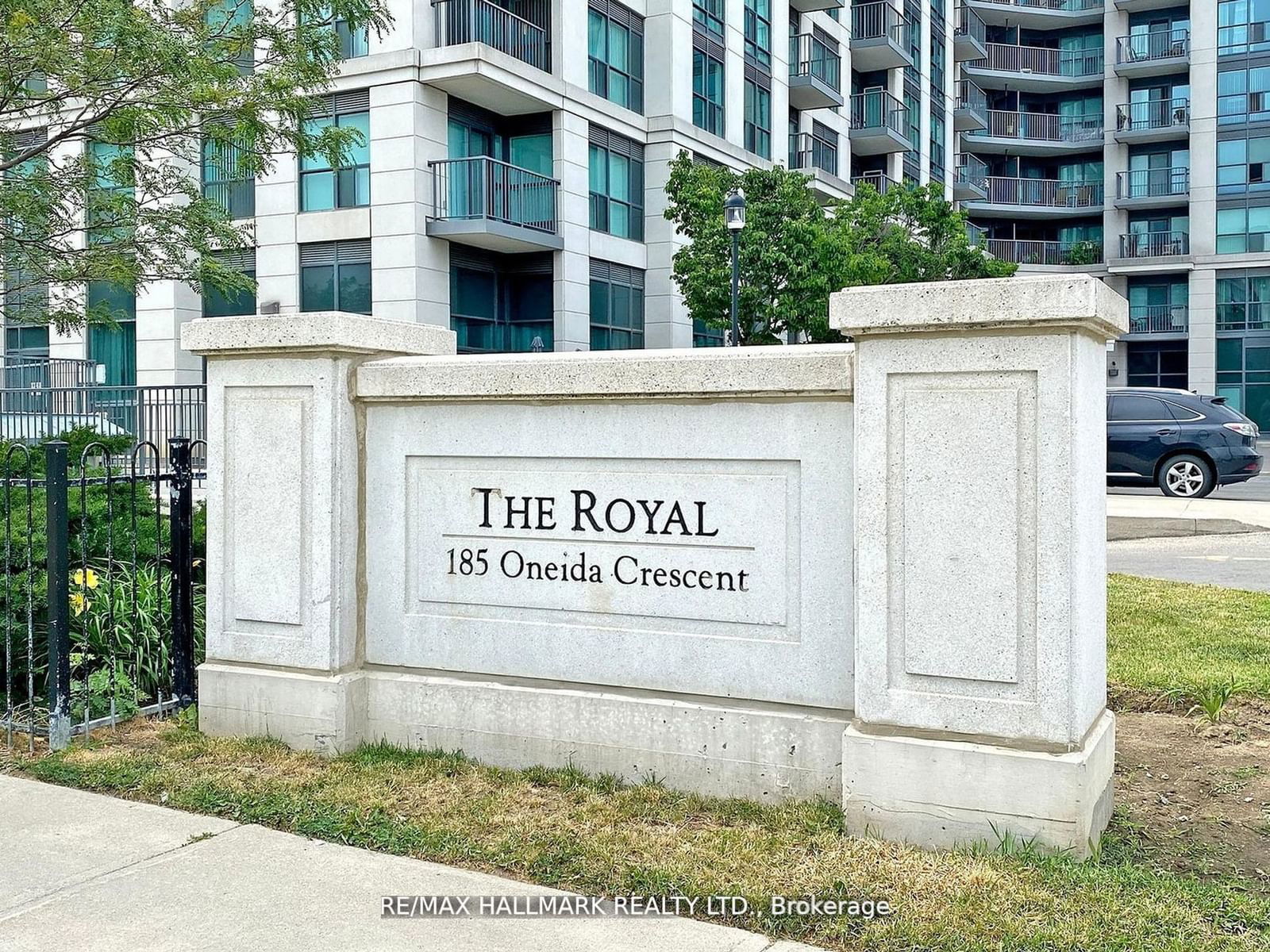 185 Oneida Cres E, unit 503 for sale