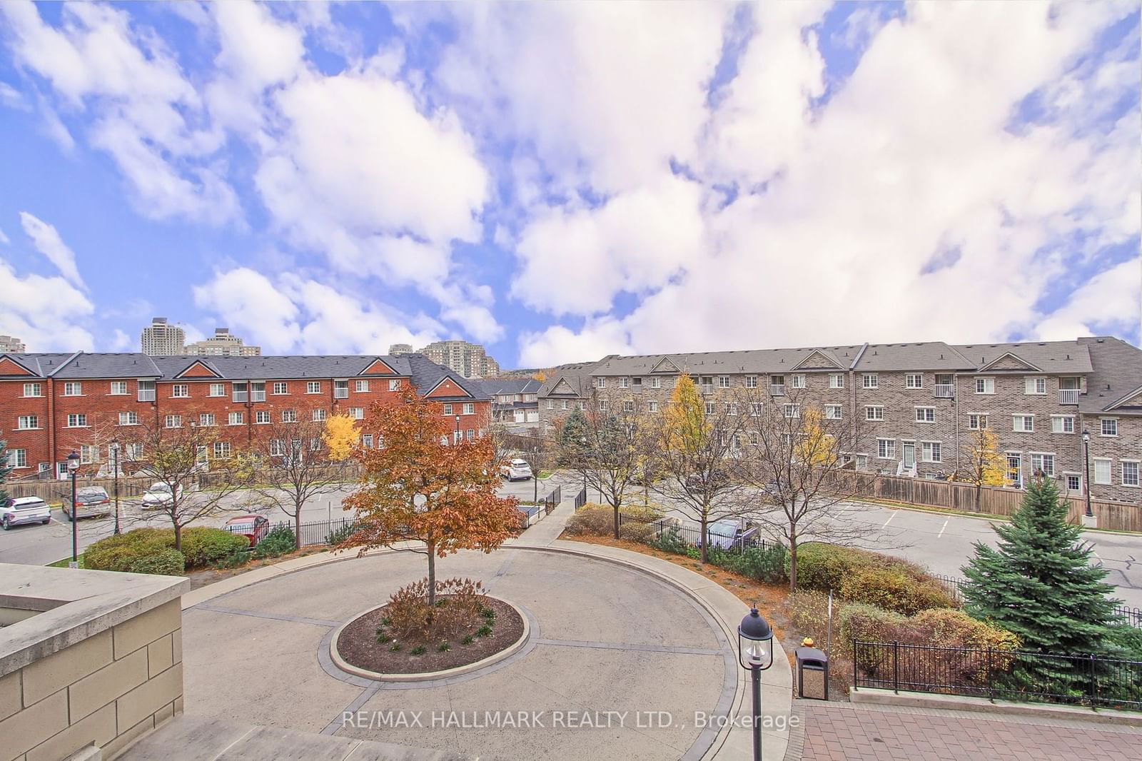 The Gates of Bayview Glen III Condos, Richmond Hill, Toronto