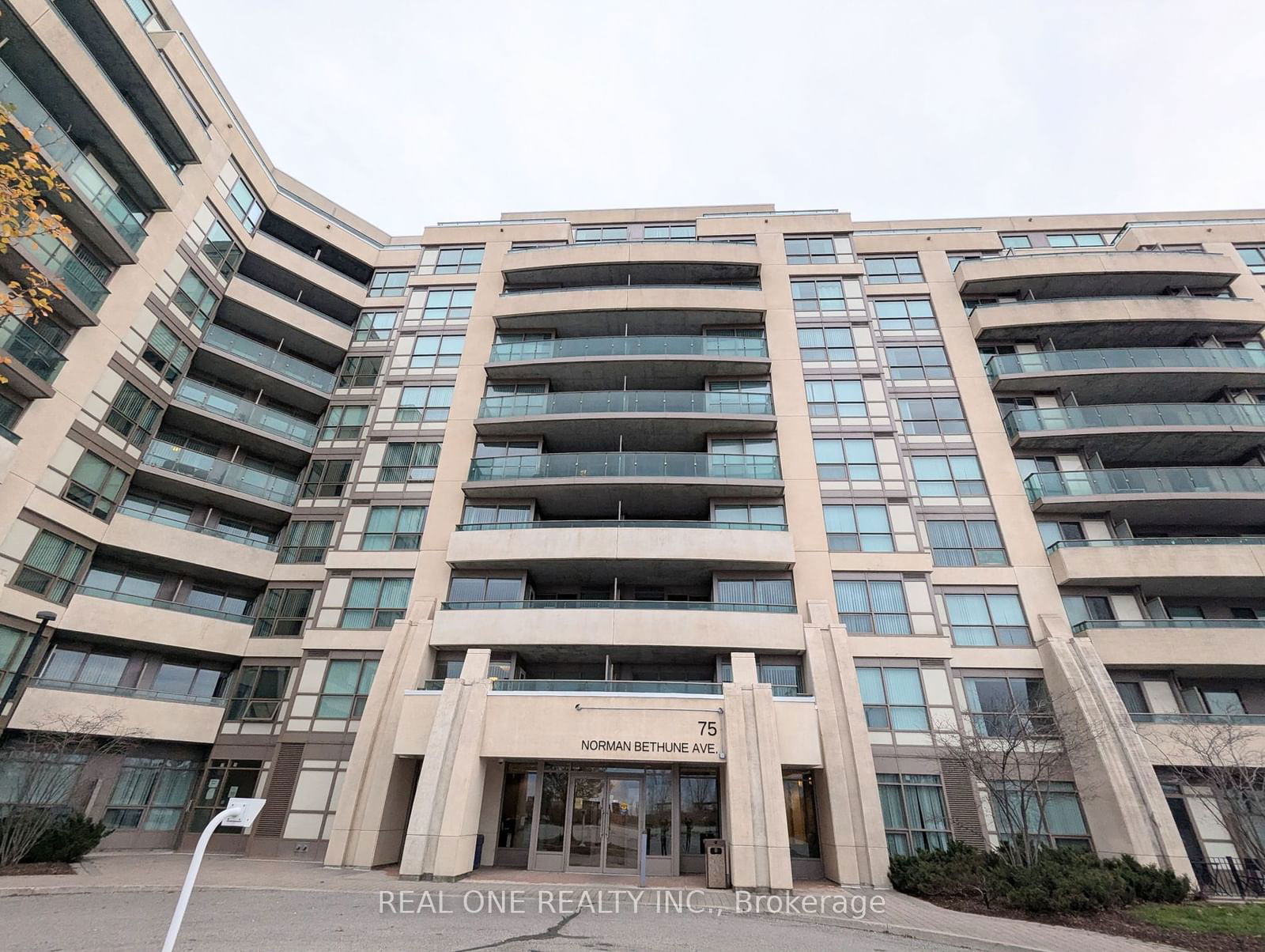 75 Norman Bethune Ave, unit 621 for rent