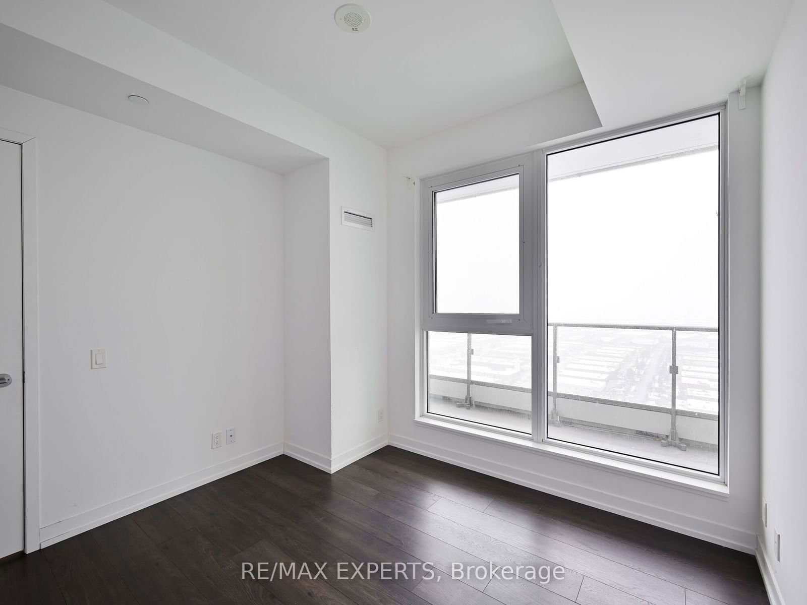 5 Buttermill Ave, unit 3011 for rent