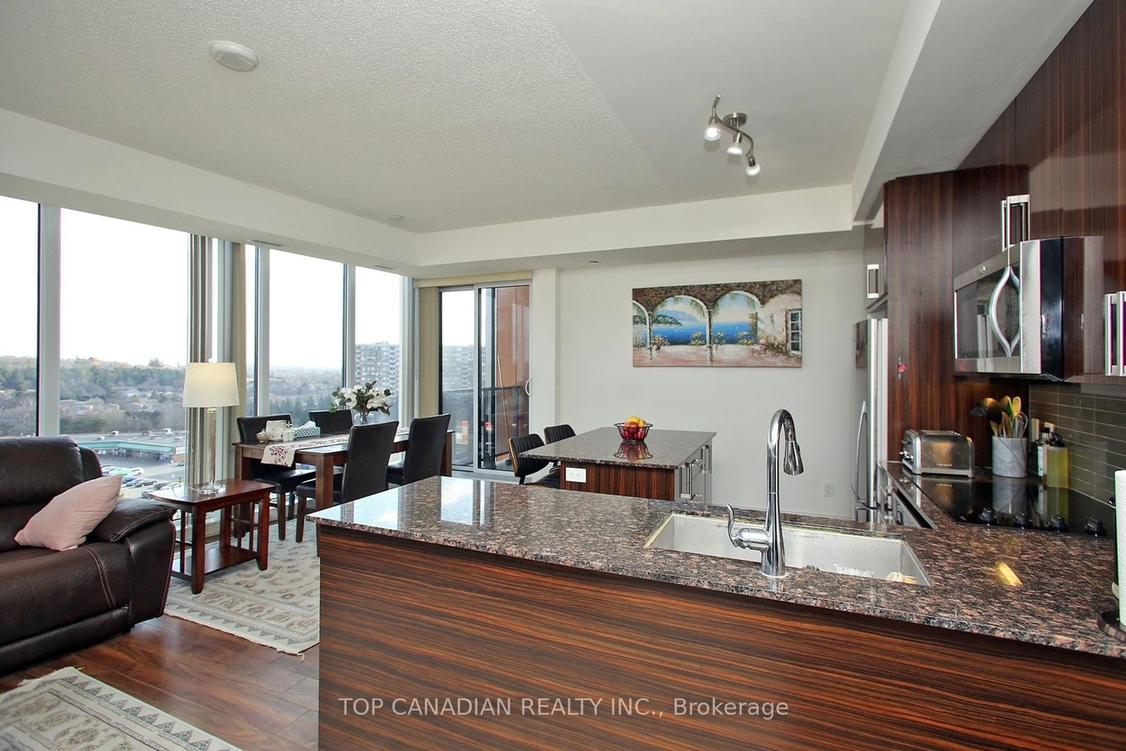 9600 Yonge St, unit 1111B for sale