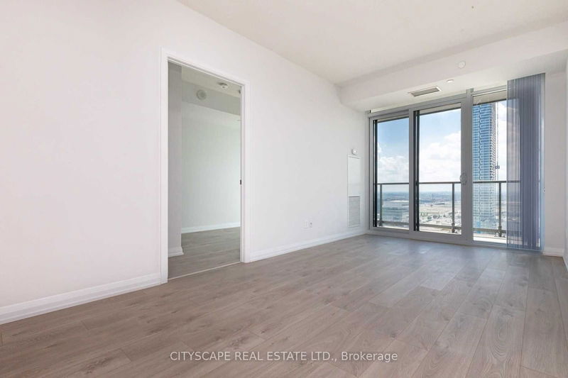 7895 Jane St, unit 3508 for rent