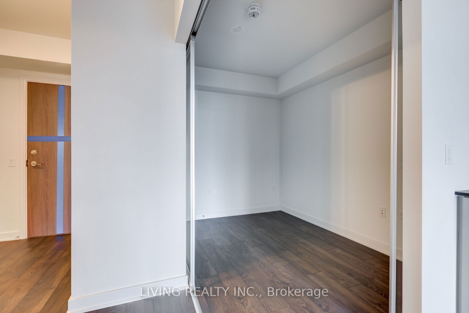 27 Bathurst St, unit 308W for rent