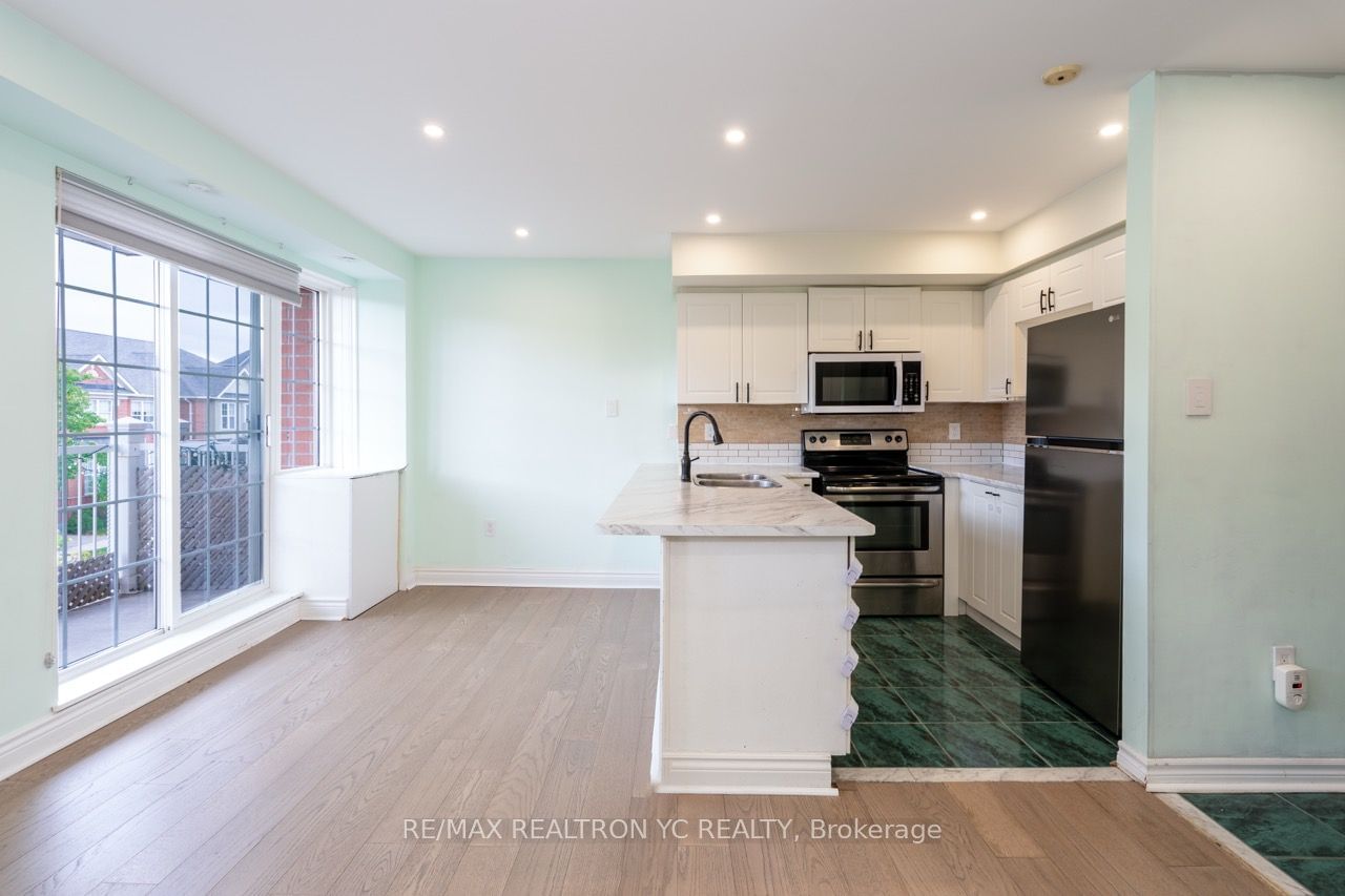 98 Cornell Park Ave, unit B202 for rent