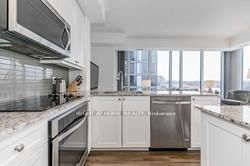 9600 yonge St N, unit 611 for rent