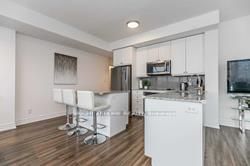 9600 yonge St N, unit 611 for rent