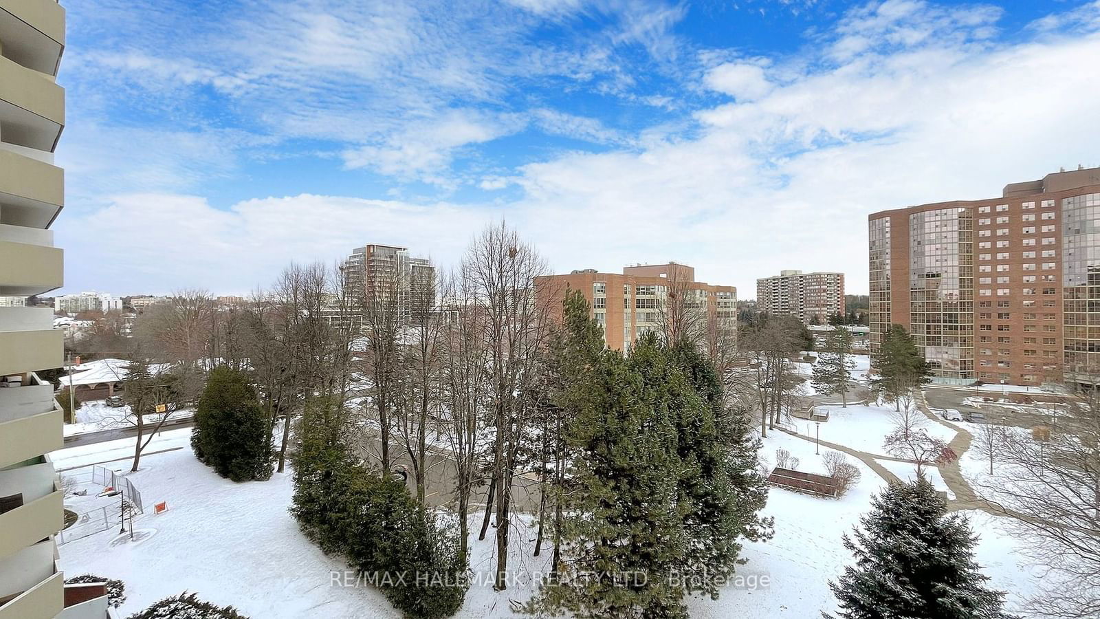 Baif Garden Court Condos, Richmond Hill, Toronto