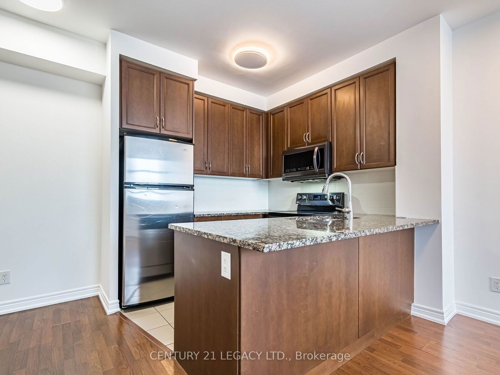 9245 Jane St, unit 1503 for sale