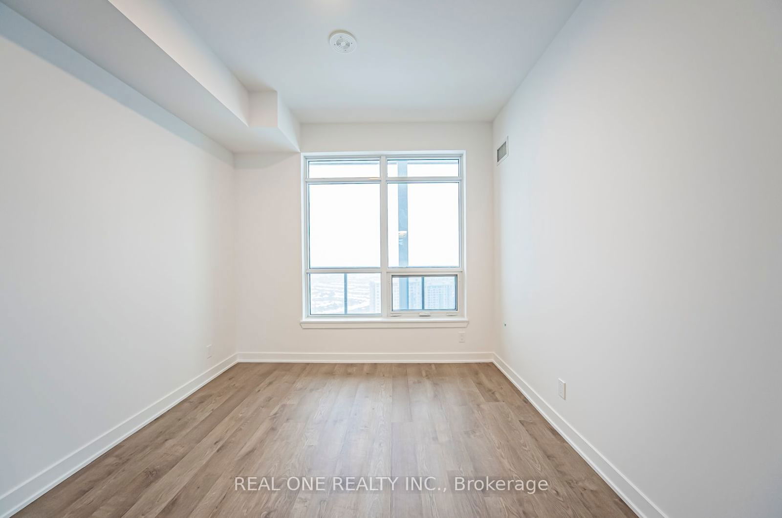 30 Upper Mall Way, unit A2606 for rent