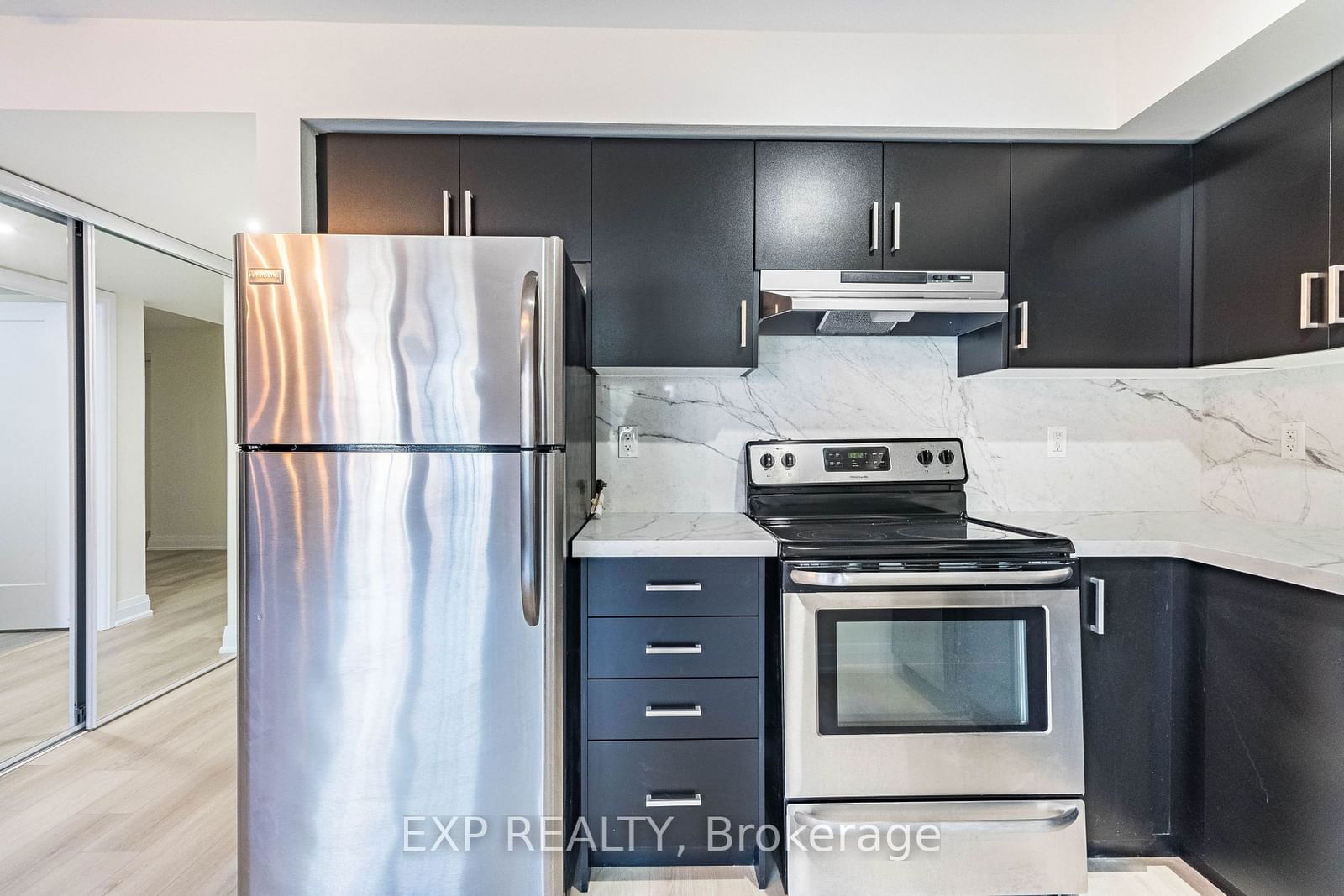 26 Bruce St, unit E02 for rent