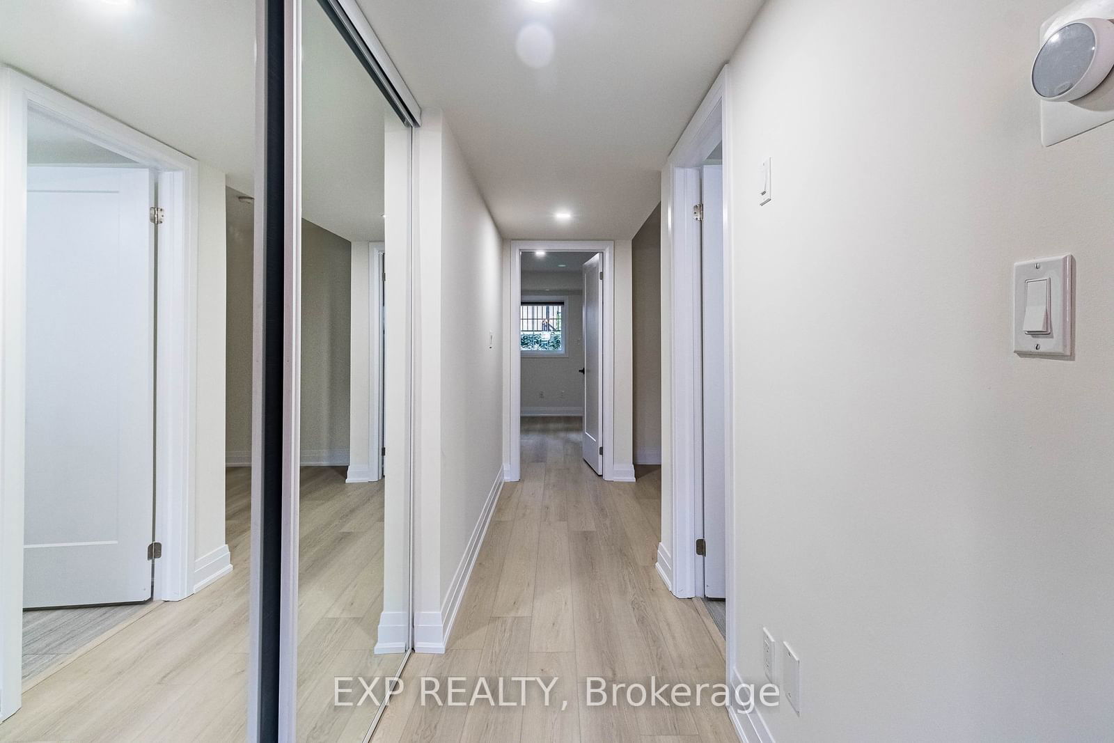 26 Bruce St, unit E02 for rent