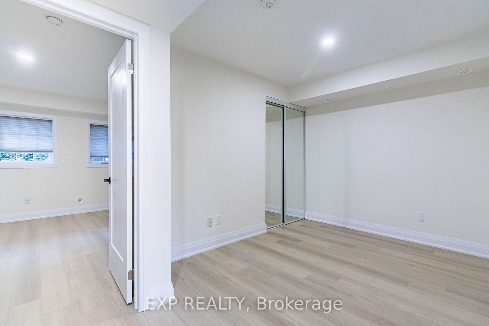 26 Bruce St, unit E02 for rent