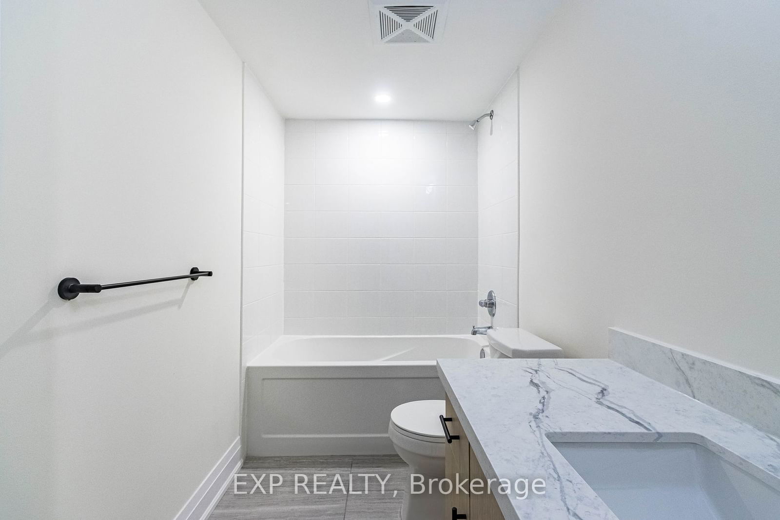 26 Bruce St, unit E02 for rent