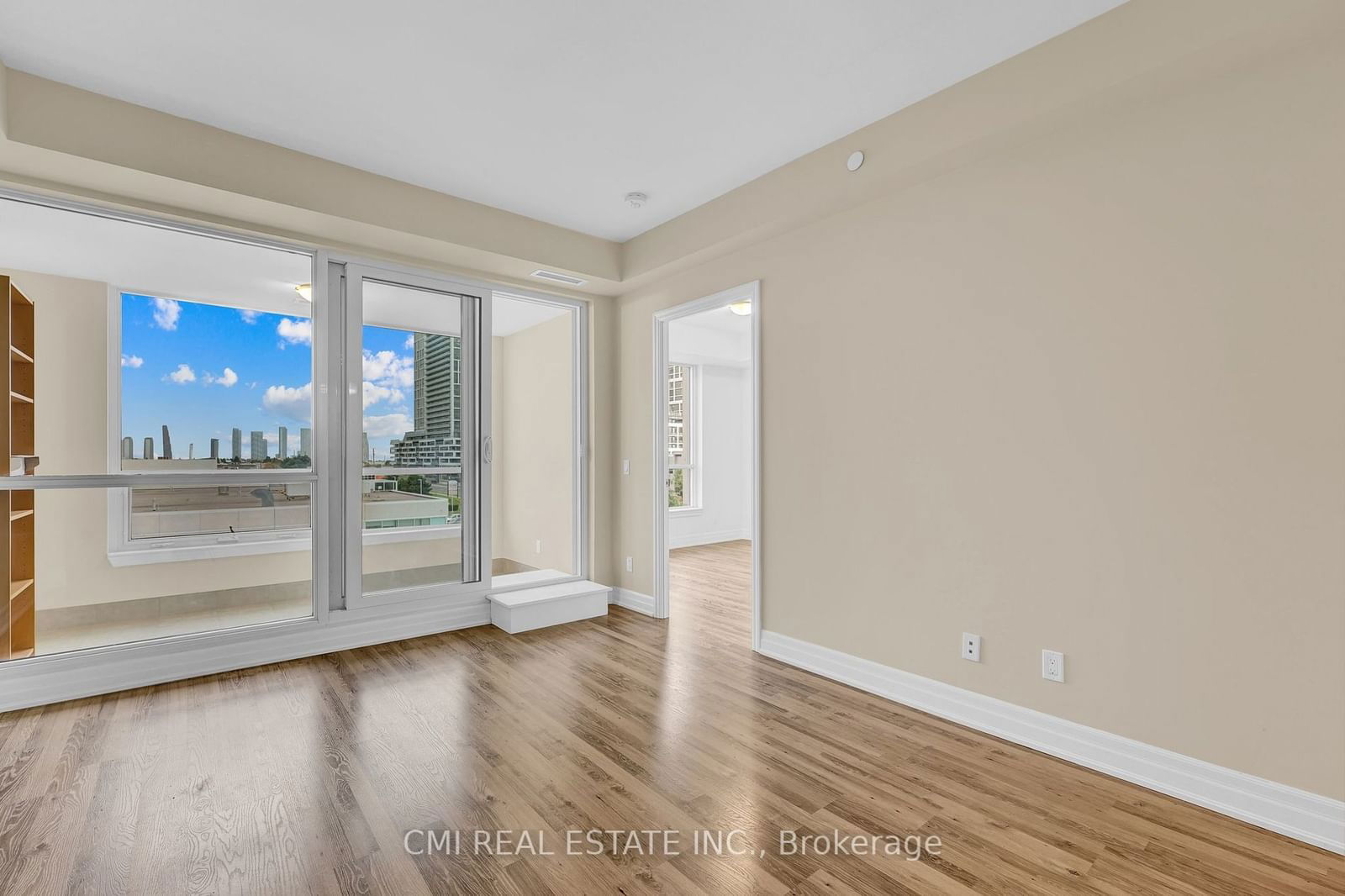 9075 Jane St, unit 407 for sale