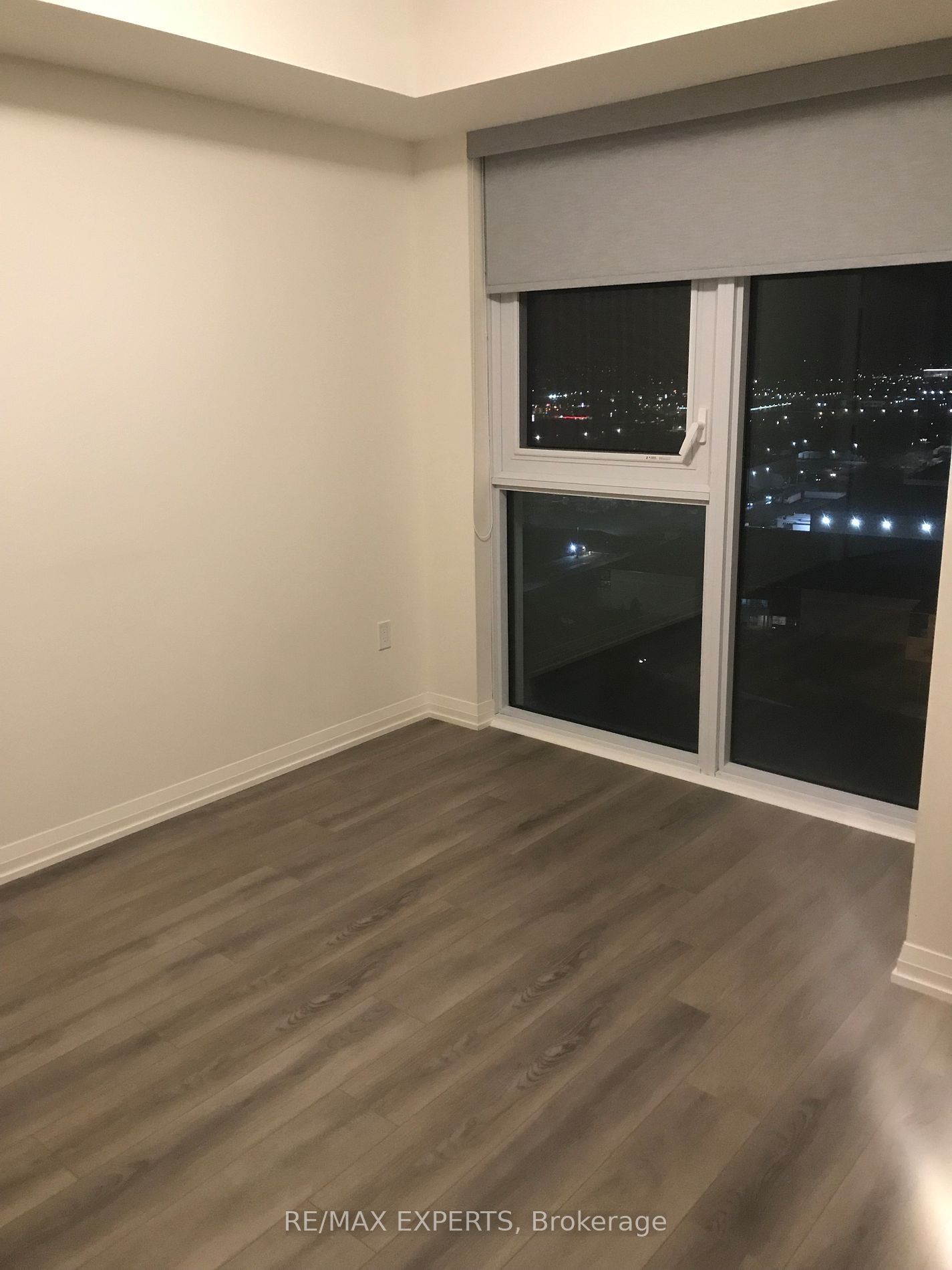 9000 Jane St, unit 1812 for rent