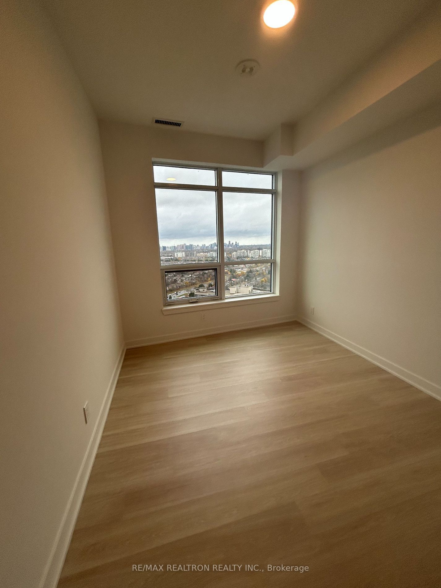 30 Upper Mall Way, unit A2710 for rent