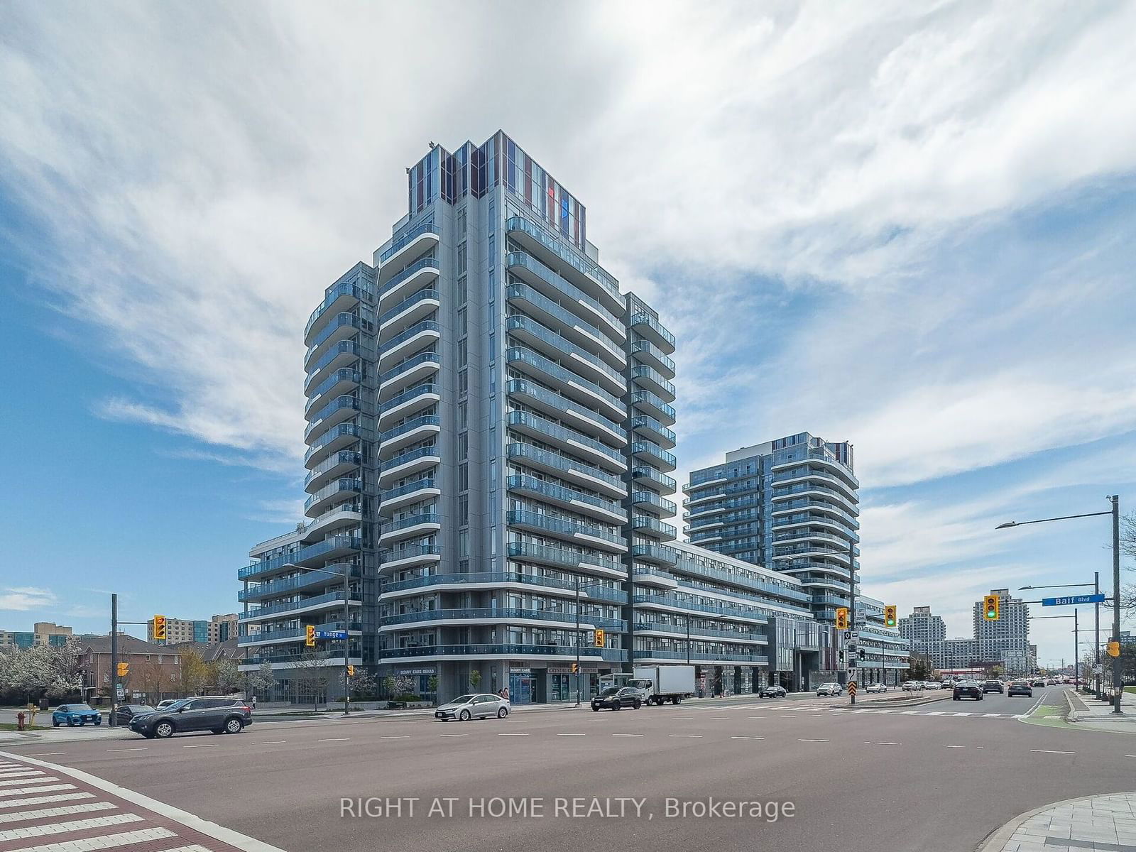 9471 Yonge St, unit 1616 for rent