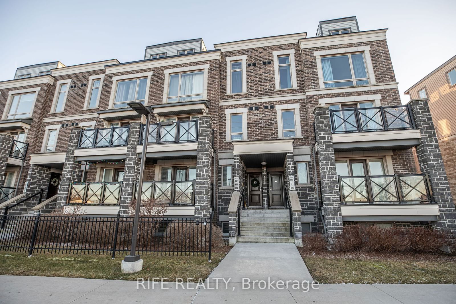 Grand Cornell Brownstones Townhomes, Markham, Toronto