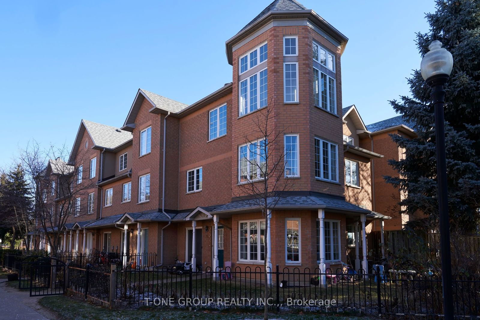 Circa Carriage Townhomes, Markham, Toronto