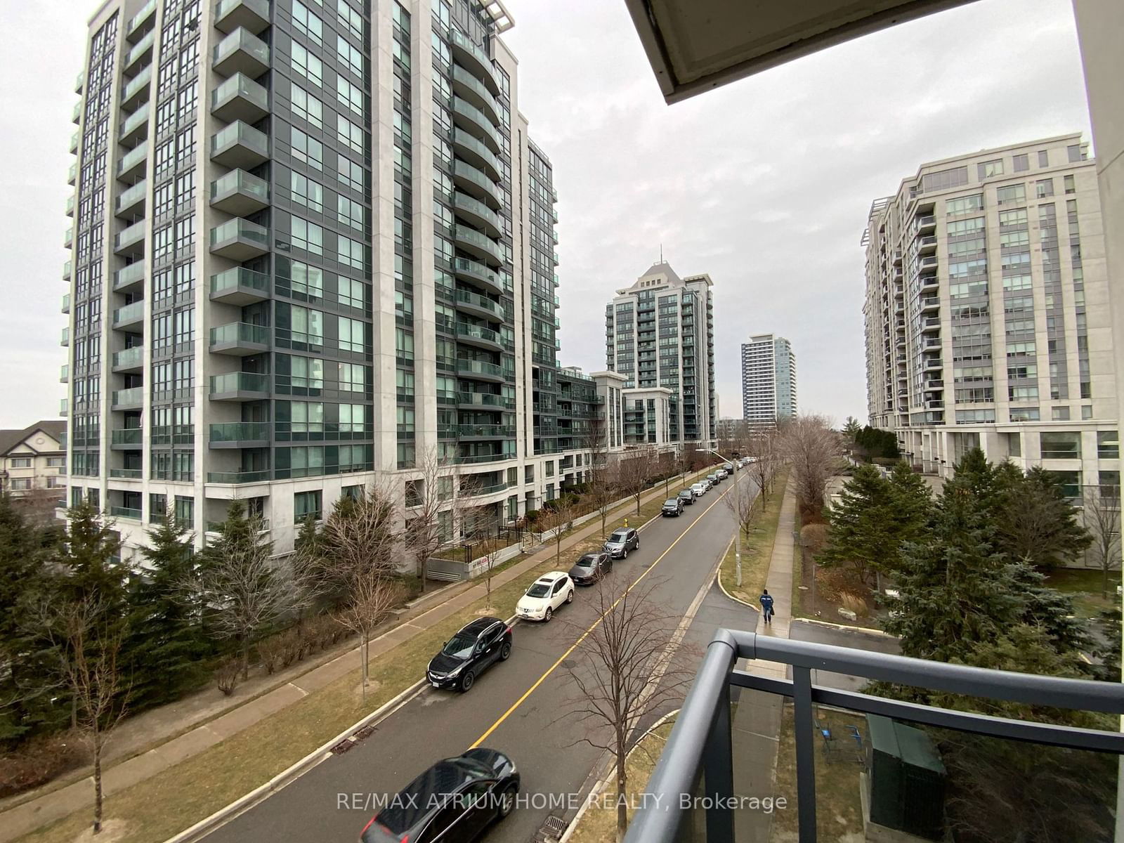 75 North Park Rd, unit 402 for rent