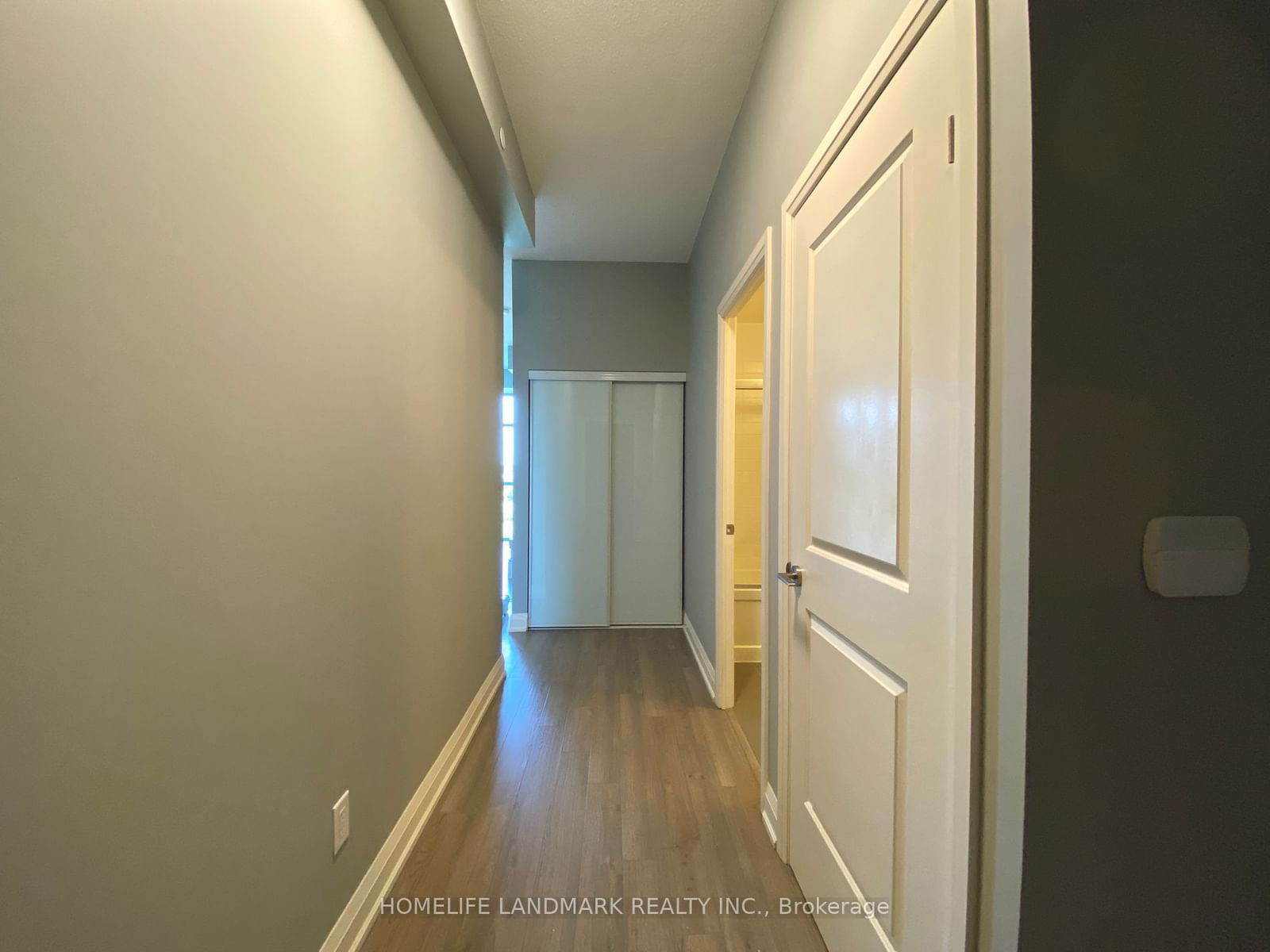 8763 Bayview Ave, unit 701 for rent