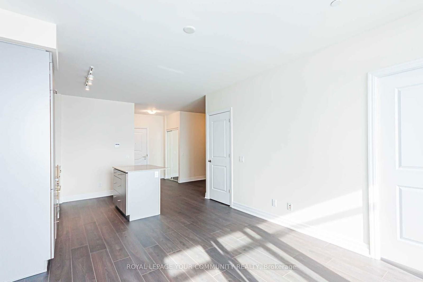 9075 Jane St, unit 1505 for rent