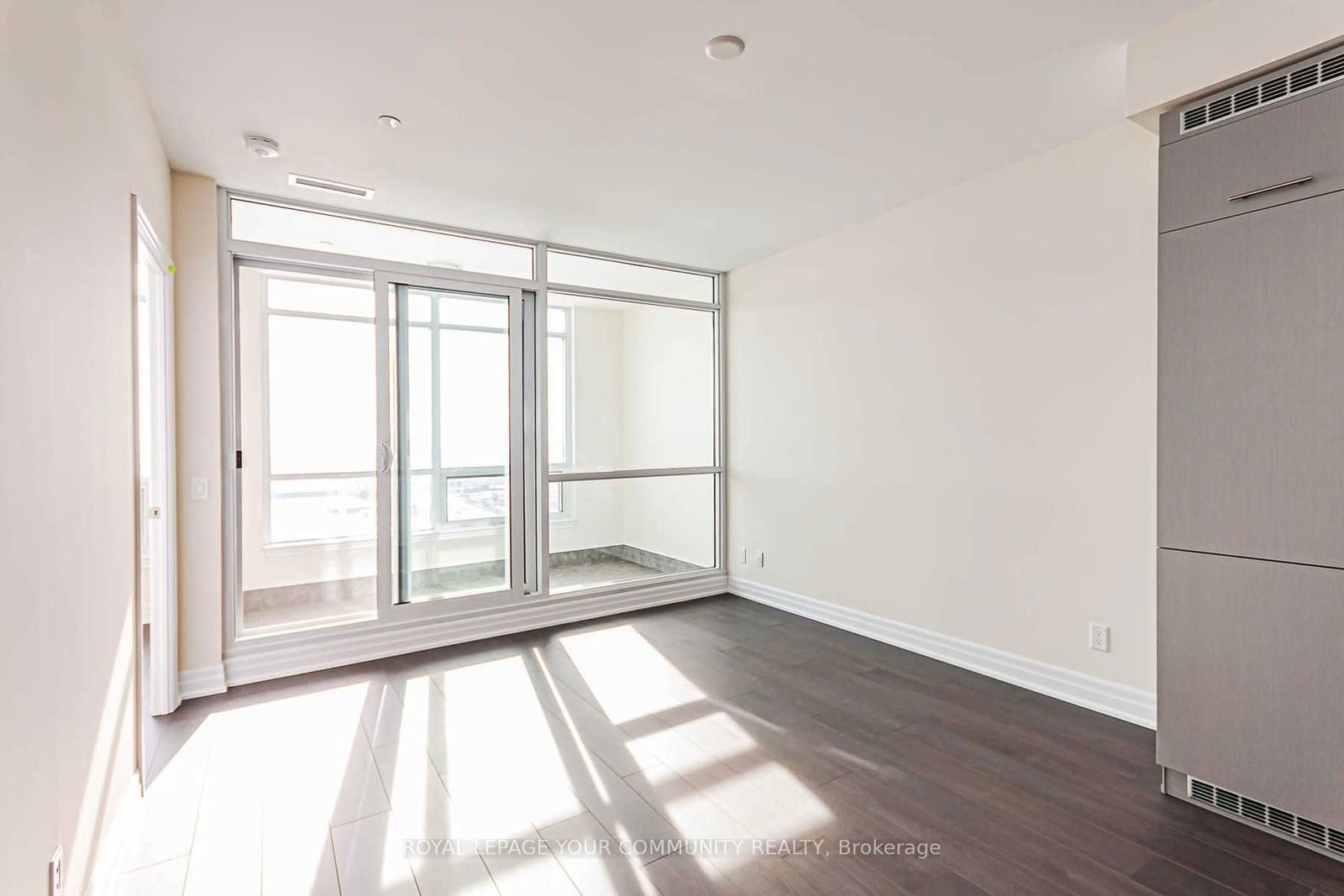 9075 Jane St, unit 1505 for rent