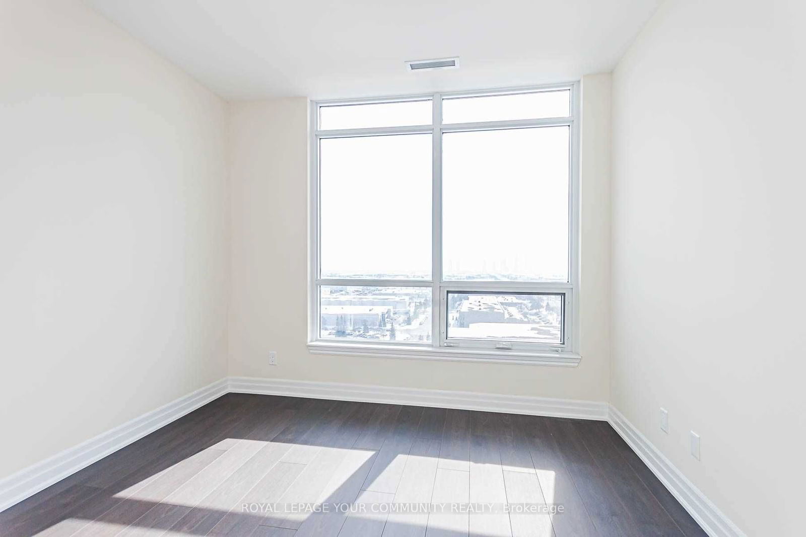 9075 Jane St, unit 1505 for rent