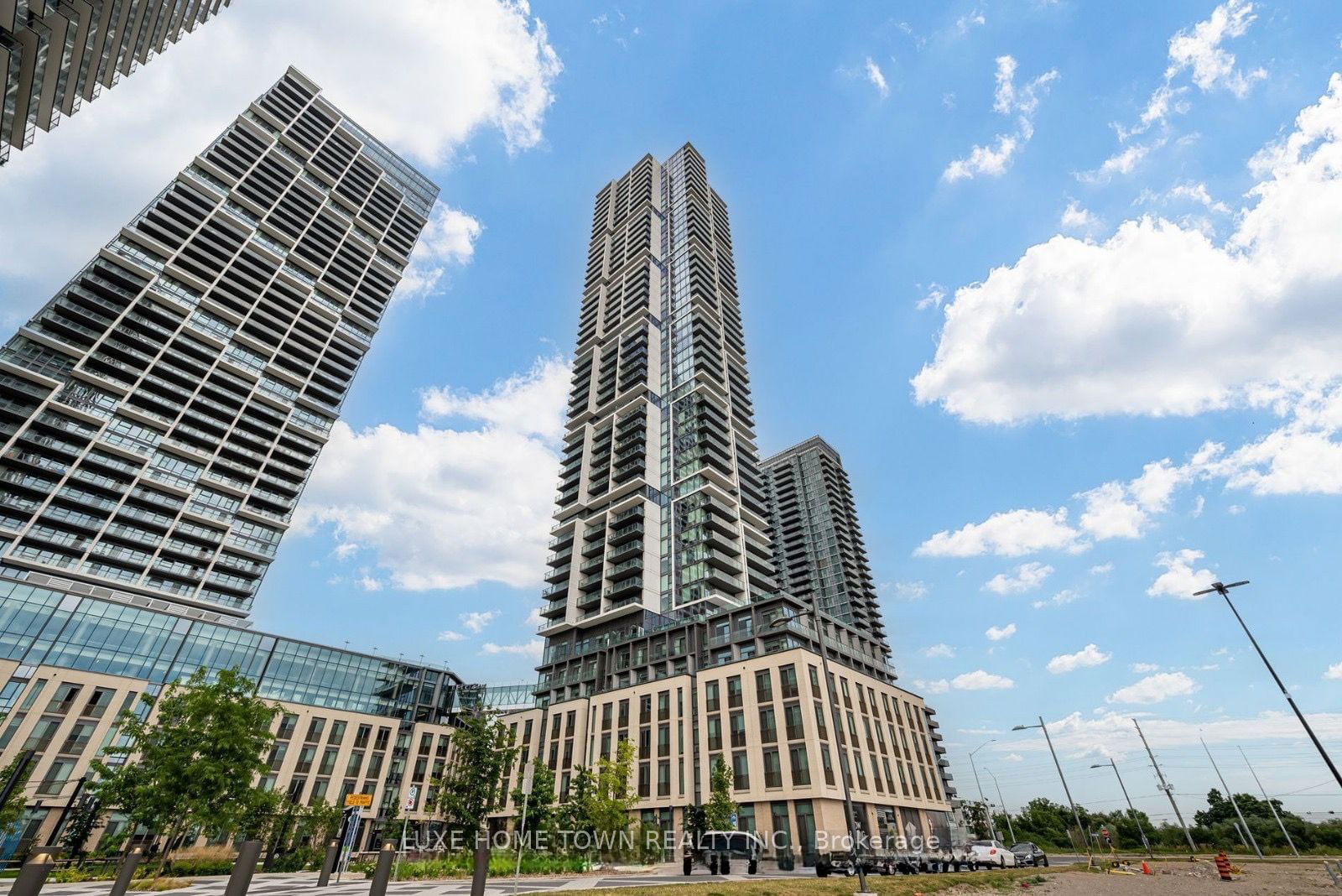 7890 Jane St, unit 2606 for sale