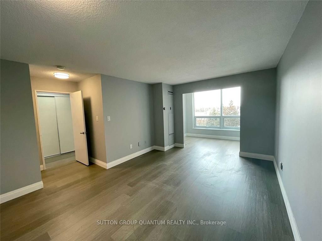 326 Major Mackenzie Dr E, unit 616 for rent