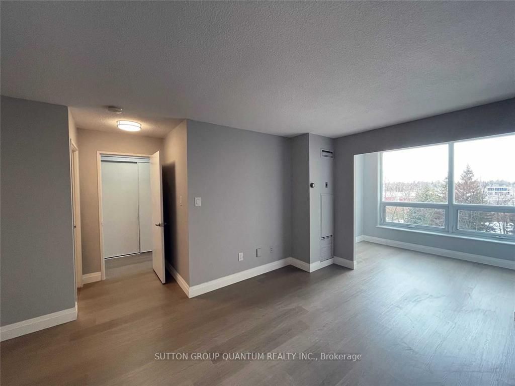 326 Major Mackenzie Dr E, unit 616 for rent