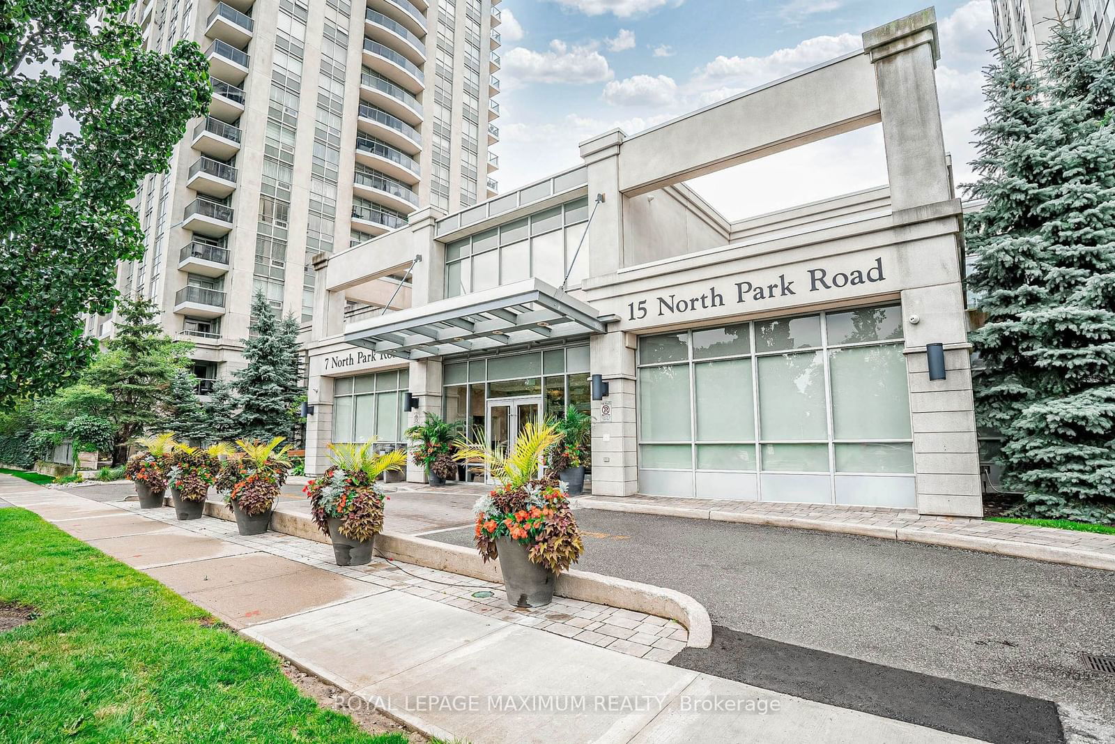 15 North Park Rd, unit 1203 for sale