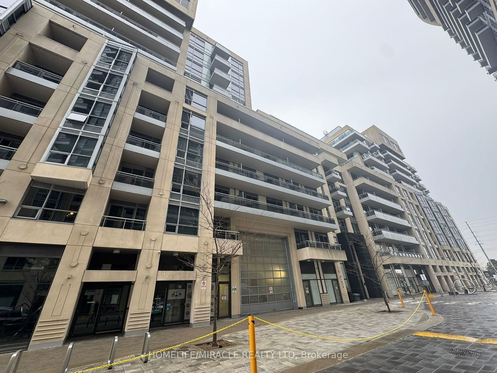 9199 Yonge St, unit 514 for rent