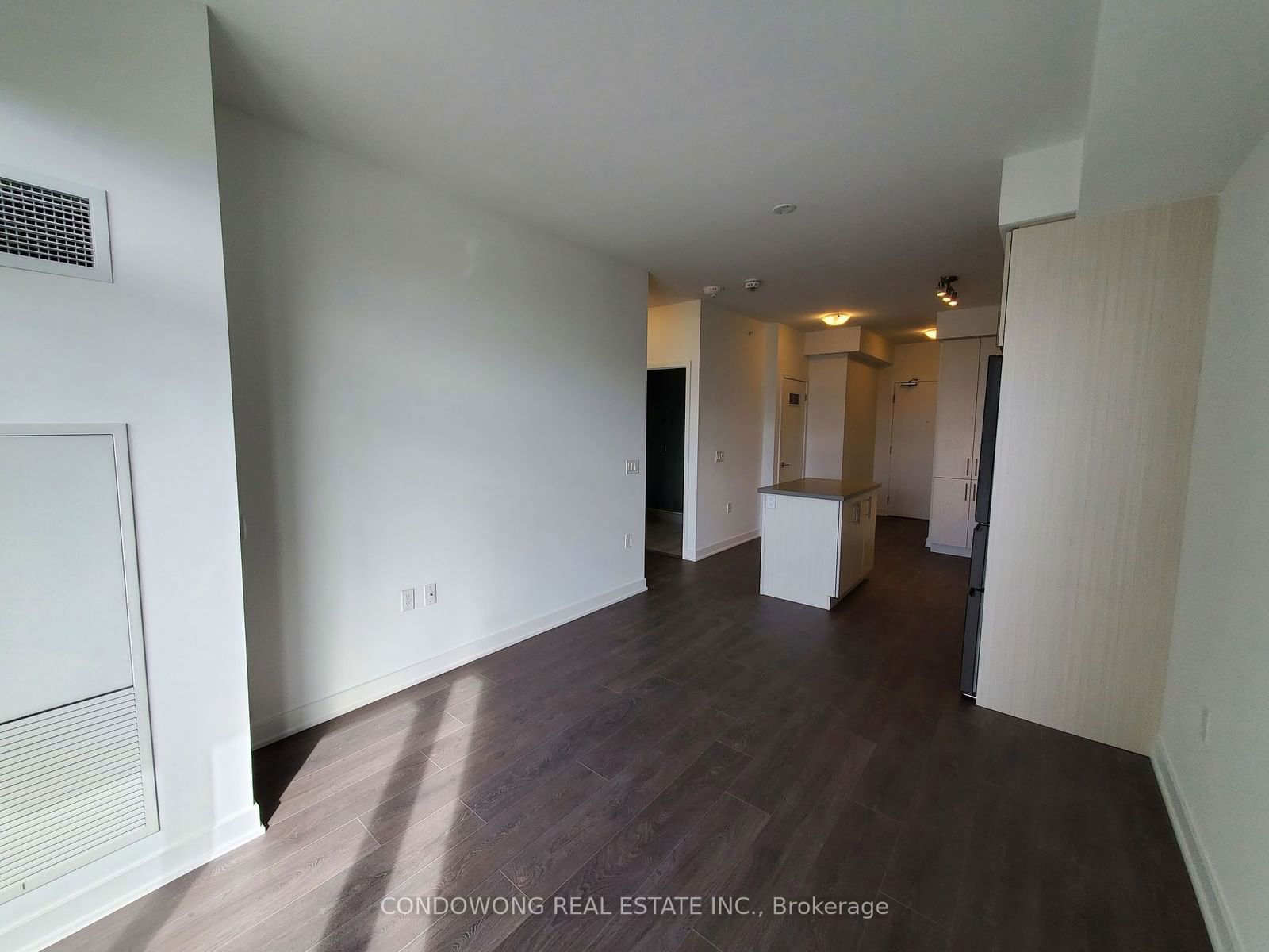 75 Oneida Cres, unit 1502 for rent