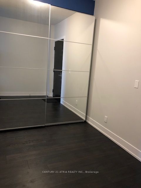 9471 Yonge St, unit 603 for rent