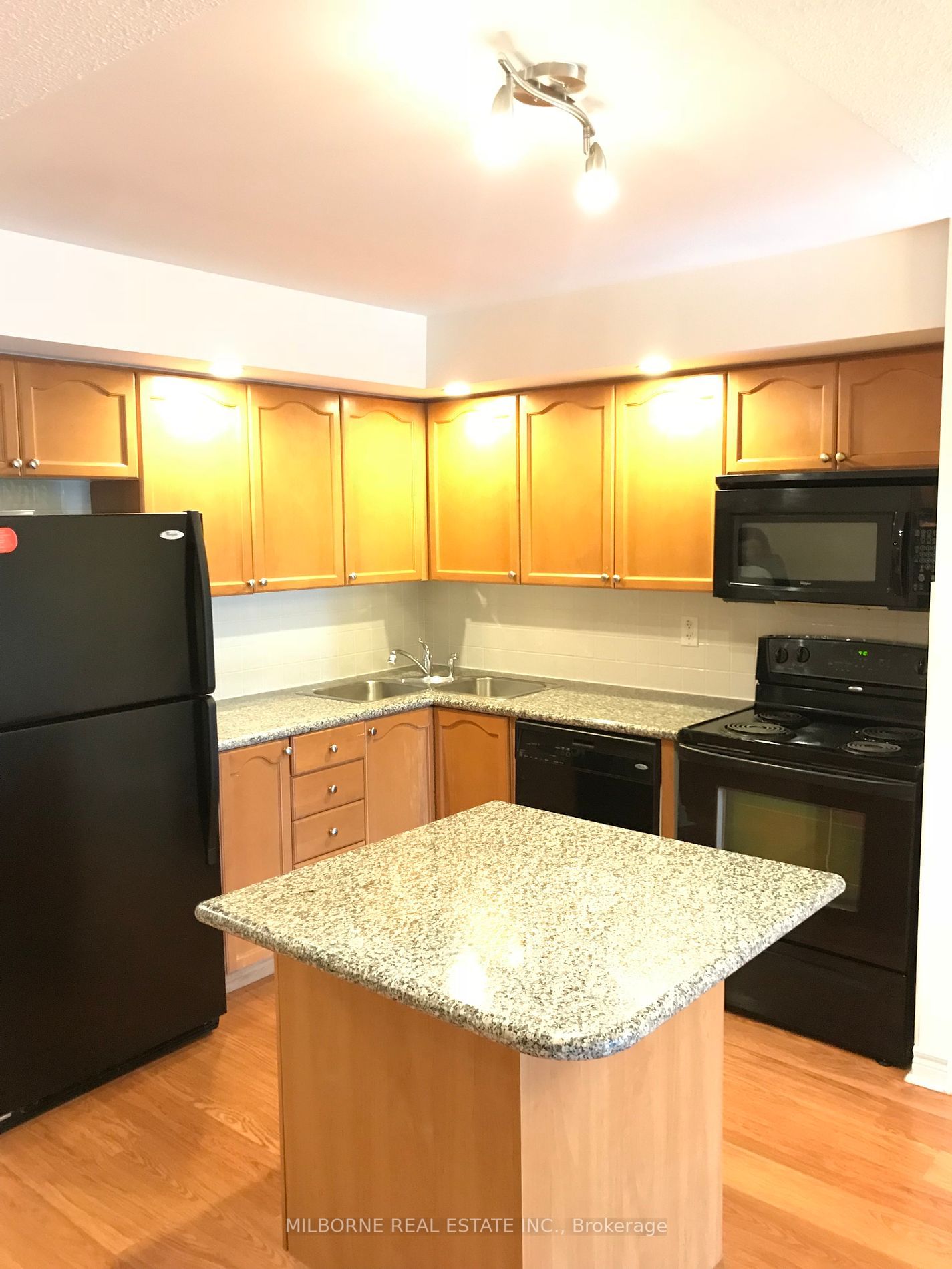 33 Cox Blvd, unit 207 for rent