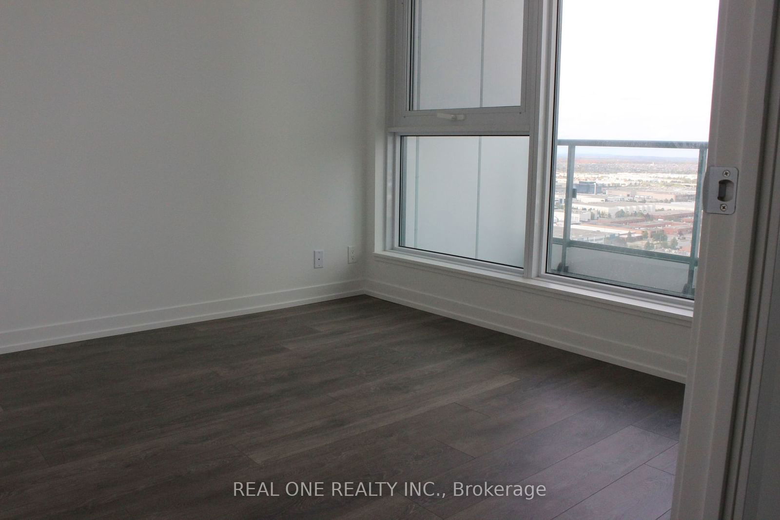 5 Buttermill Ave, unit 2912 for rent