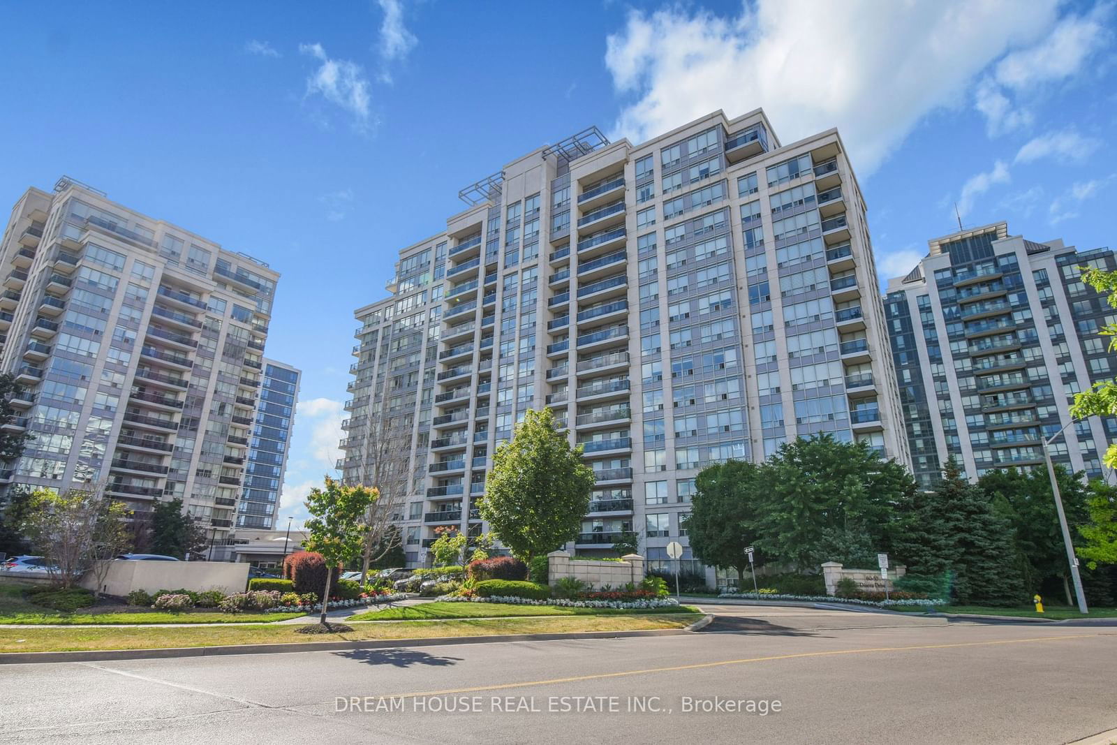 50 & 60 Disera Drive Condos, Vaughan, Toronto